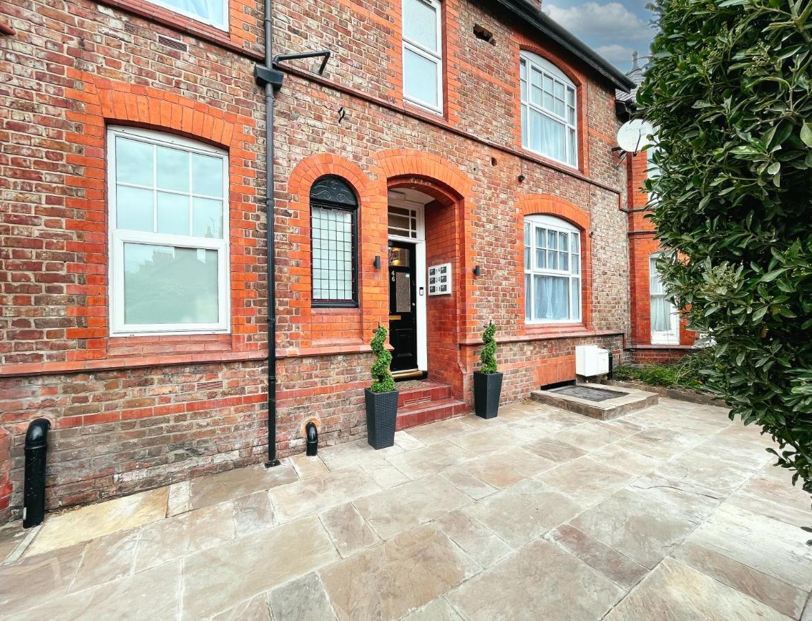 46 Ashfield Rd, Altrincham Hotel Buitenkant foto