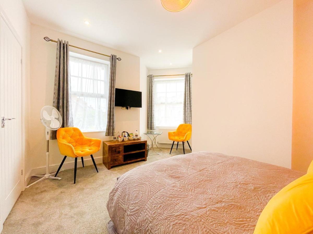 46 Ashfield Rd, Altrincham Hotel Buitenkant foto