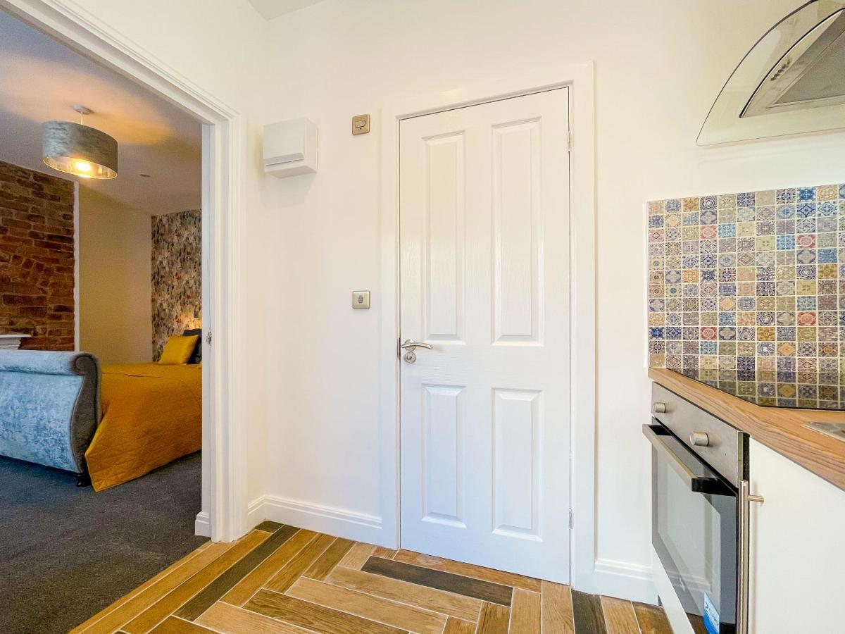 46 Ashfield Rd, Altrincham Hotel Buitenkant foto
